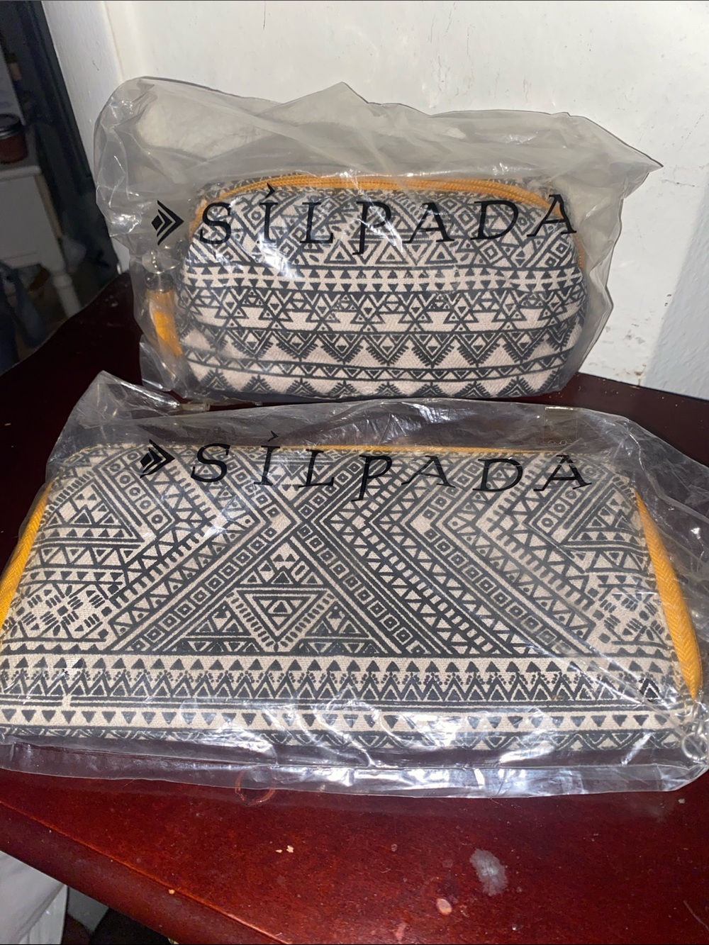 Silpada Cream and Black Geometric Cosmetic Bag Set with Yellow Trim